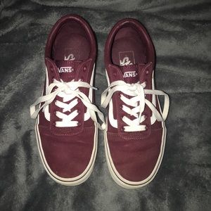 Women’s vans, burgundy color.
